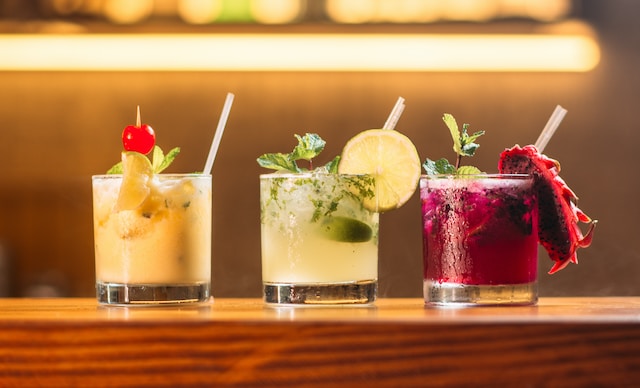 Oxytetracycline and alcohol