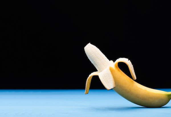 What causes morning wood?