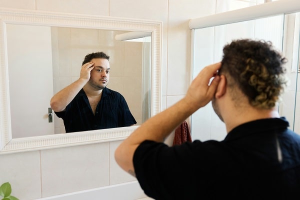 What are the Early Symptoms of Hair Loss?