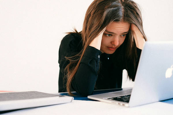 How Do Stress Hormones Like Cortisol Affect Appetite and Food Choices?